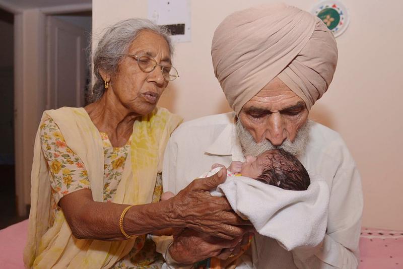     . 

:	Woman-India-Gives-Birth-First-Child-72.jpg‏ 
:	211 
:	94.2  
:	15657